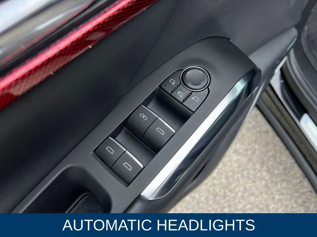 used 2024 Chevrolet Traverse car, priced at $51,892