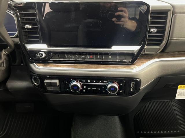 new 2025 GMC Sierra 1500 car, priced at $56,874