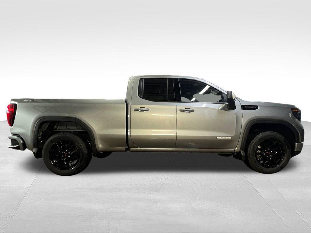 new 2025 GMC Sierra 1500 car, priced at $50,924