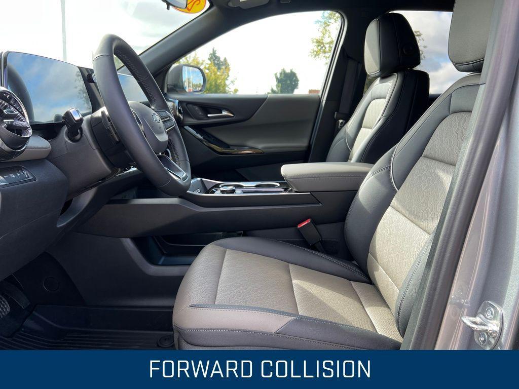 new 2026 Chevrolet Equinox car, priced at $33,988