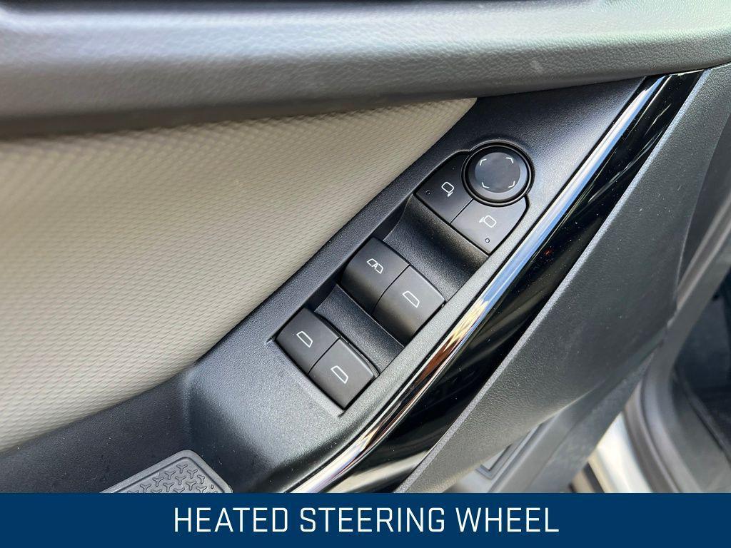 new 2026 Chevrolet Equinox car, priced at $33,988