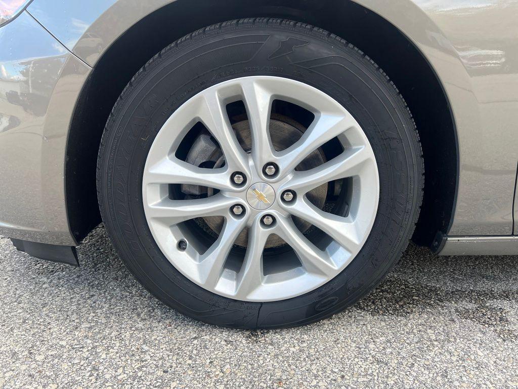 used 2018 Chevrolet Malibu car, priced at $17,500