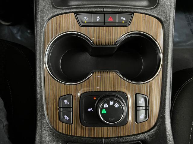 used 2023 GMC Acadia car, priced at $33,050
