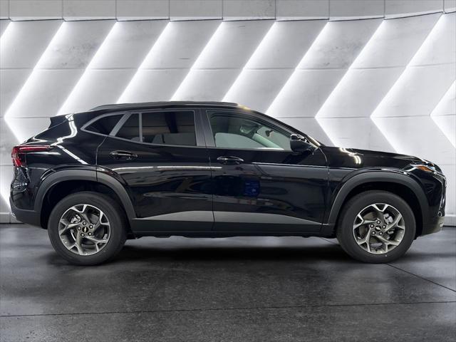 new 2025 Chevrolet Trax car, priced at $25,180