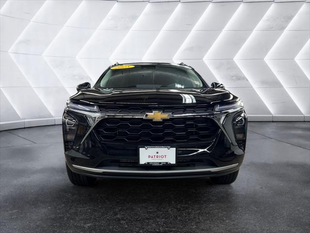 new 2025 Chevrolet Trax car, priced at $25,180