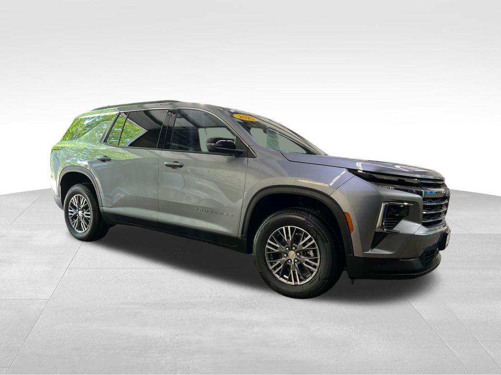 new 2025 Chevrolet Traverse car, priced at $39,989