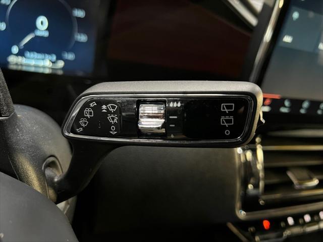 used 2022 Lincoln Navigator car, priced at $54,153