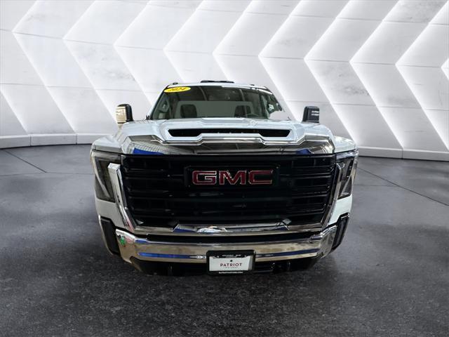 new 2024 GMC Sierra 3500 car, priced at $53,028