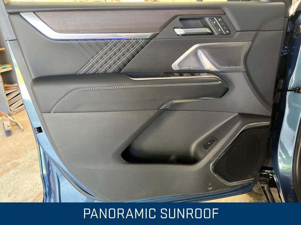 new 2025 GMC Acadia car, priced at $62,899