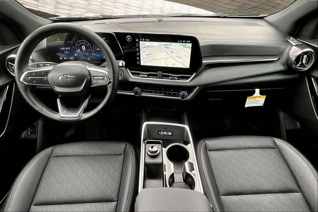 new 2026 Chevrolet Equinox car, priced at $33,105
