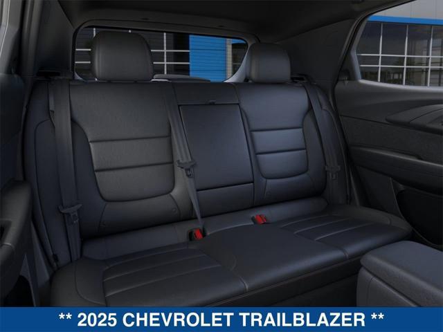 new 2025 Chevrolet TrailBlazer car, priced at $29,085