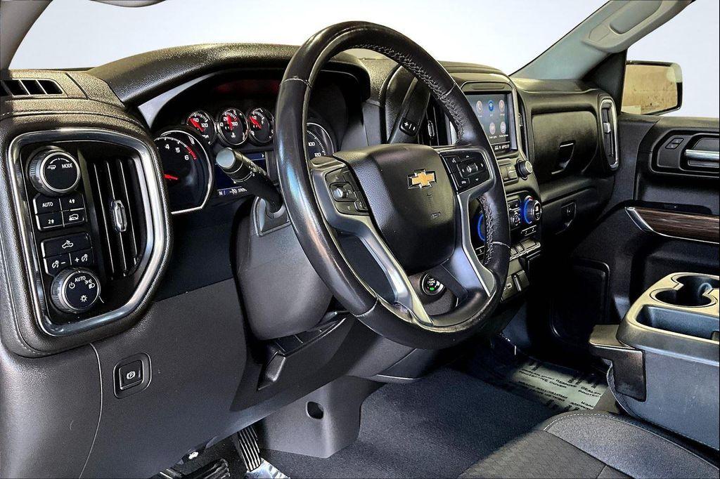 used 2022 Chevrolet Silverado 1500 car, priced at $31,595
