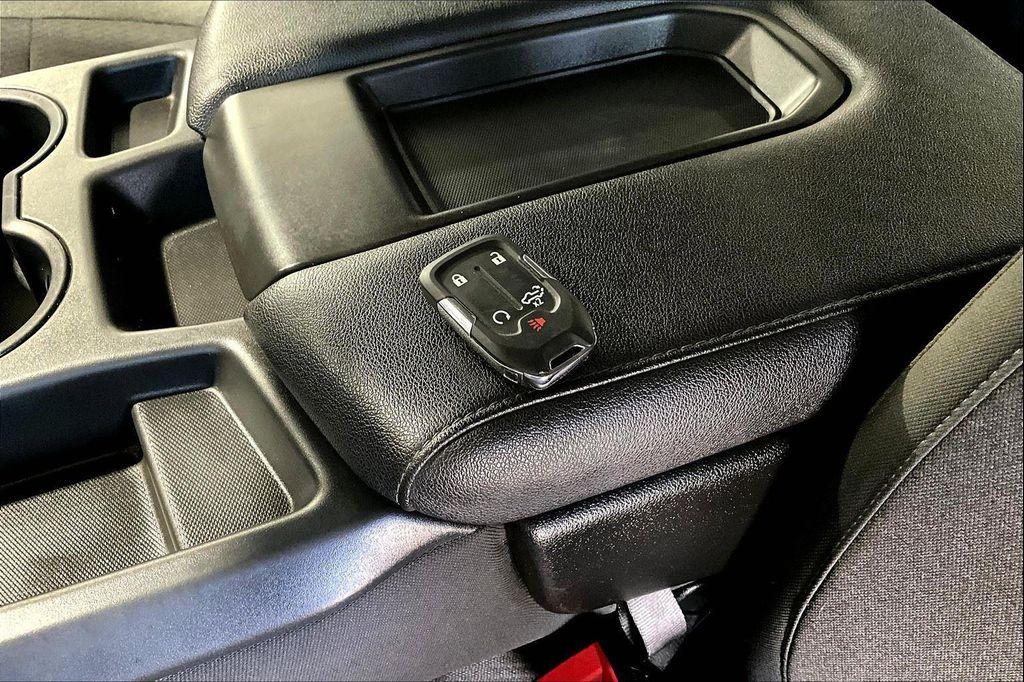 used 2022 Chevrolet Silverado 1500 car, priced at $31,595