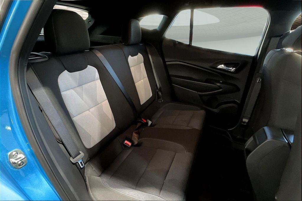 new 2025 Chevrolet Trax car, priced at $23,935