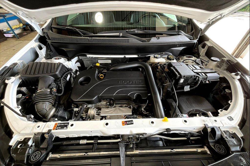 used 2024 Chevrolet Equinox car, priced at $23,995