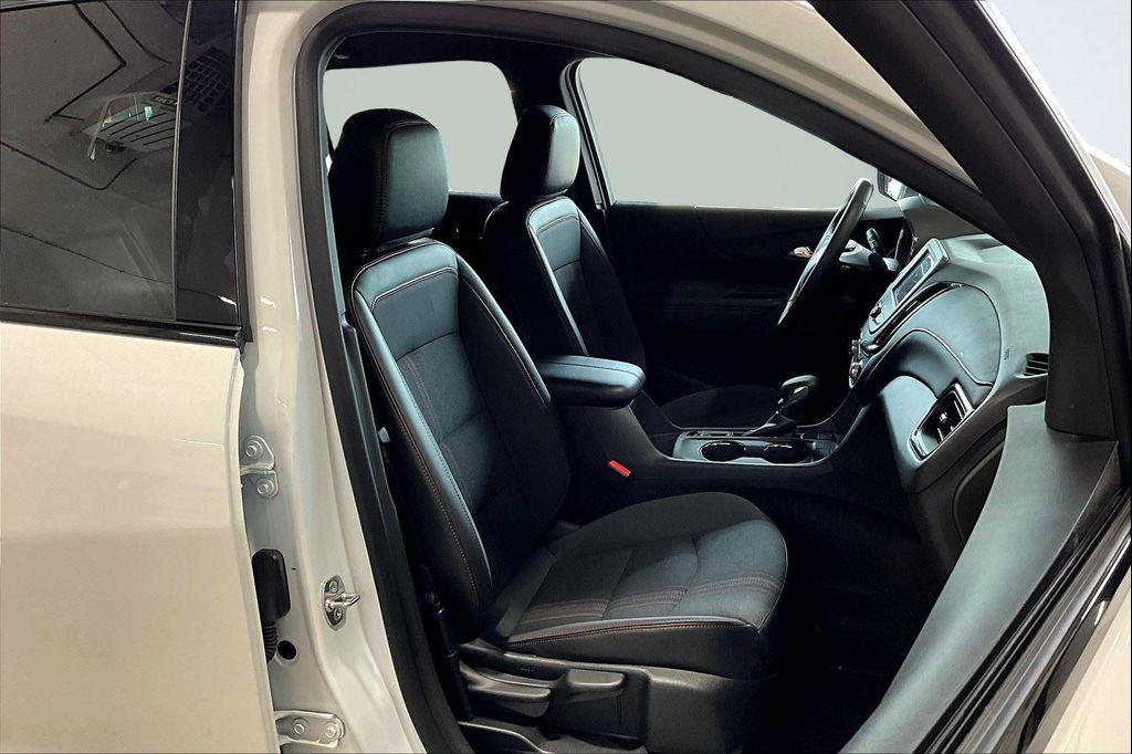 used 2024 Chevrolet Equinox car, priced at $23,995