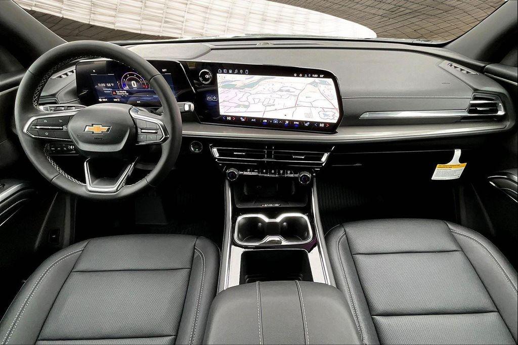 new 2026 Chevrolet Traverse car, priced at $44,470