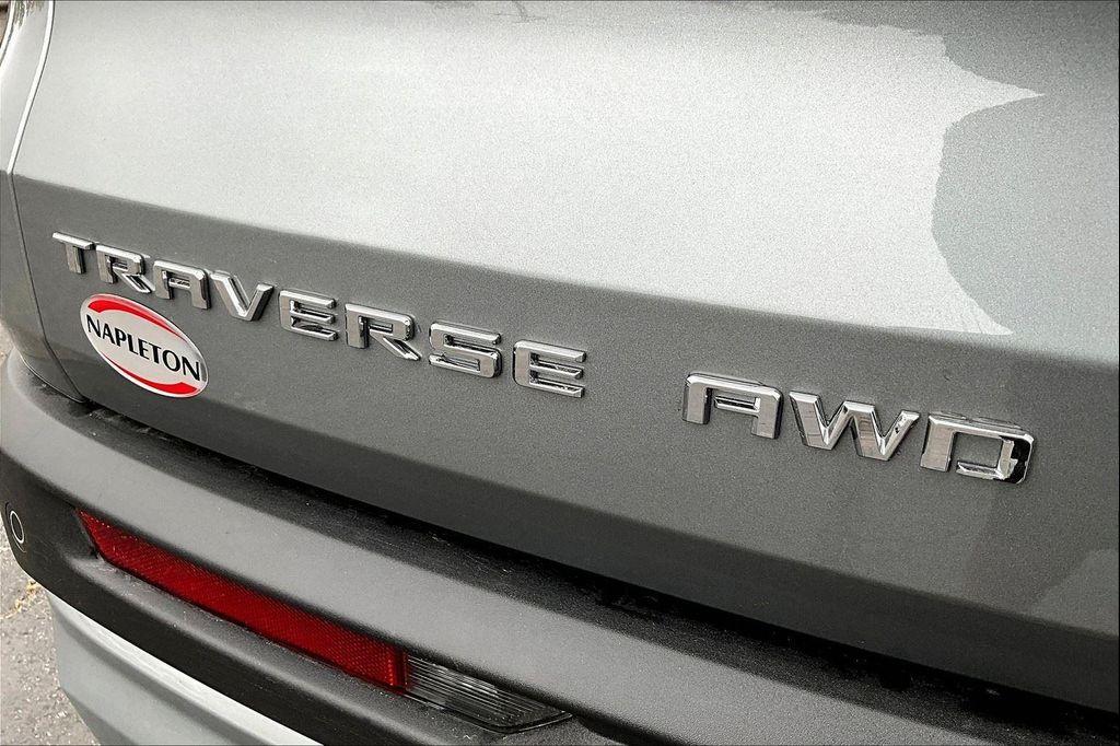 new 2026 Chevrolet Traverse car, priced at $44,470