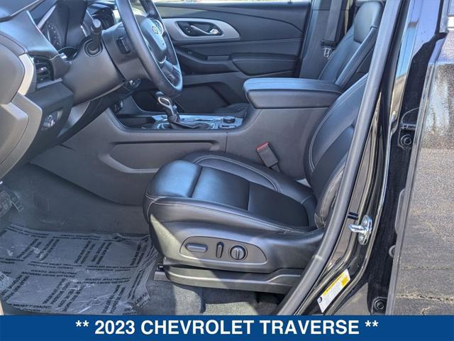 used 2023 Chevrolet Traverse car, priced at $32,990