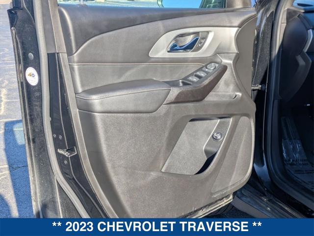 used 2023 Chevrolet Traverse car, priced at $32,990