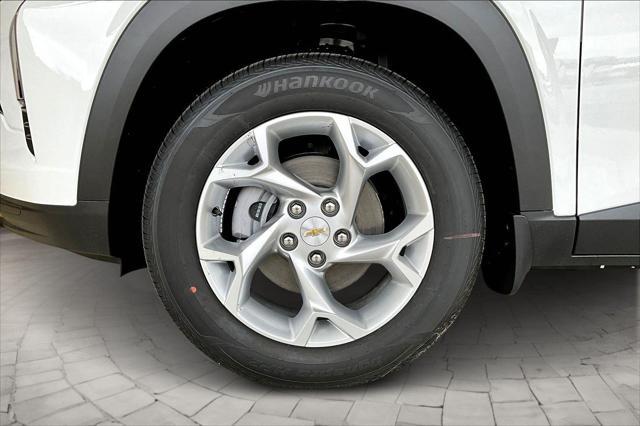 new 2025 Chevrolet Trax car, priced at $22,596