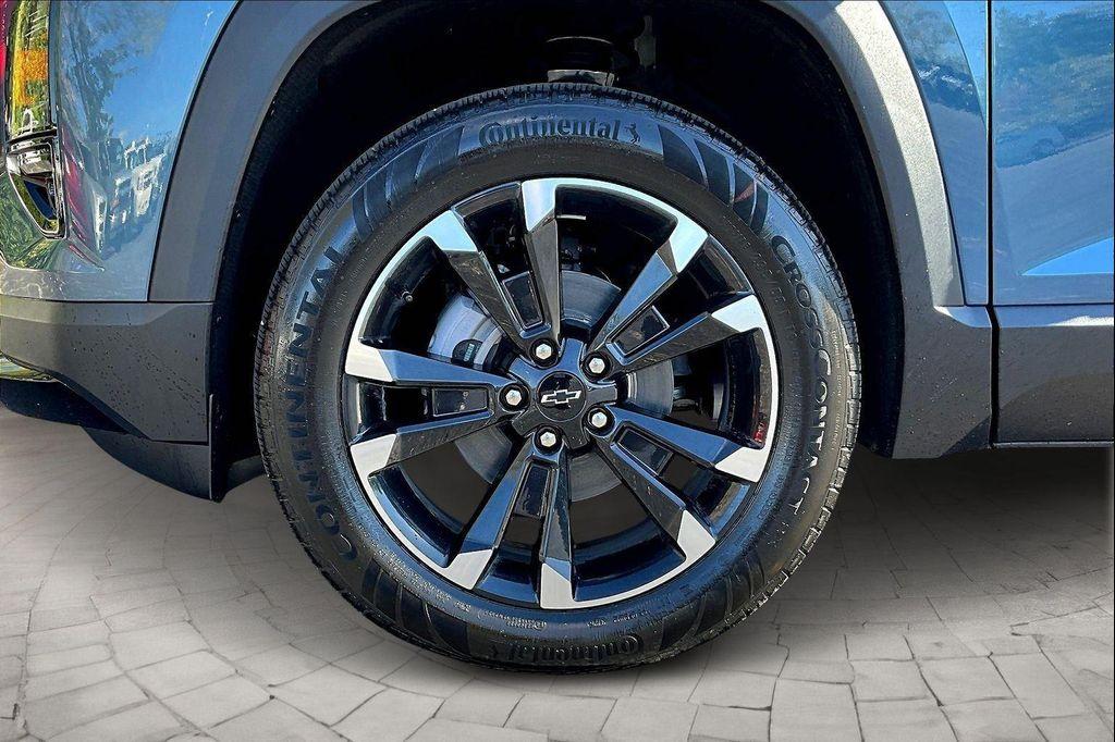 new 2026 Chevrolet Equinox car, priced at $36,692