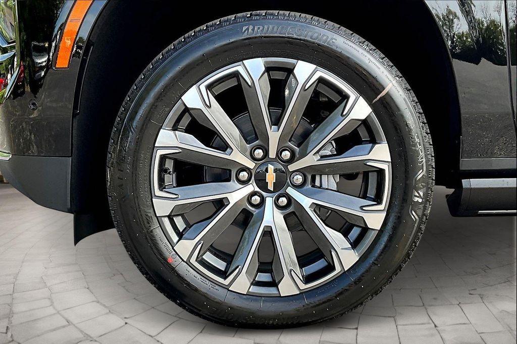 new 2025 Chevrolet Tahoe car, priced at $84,206