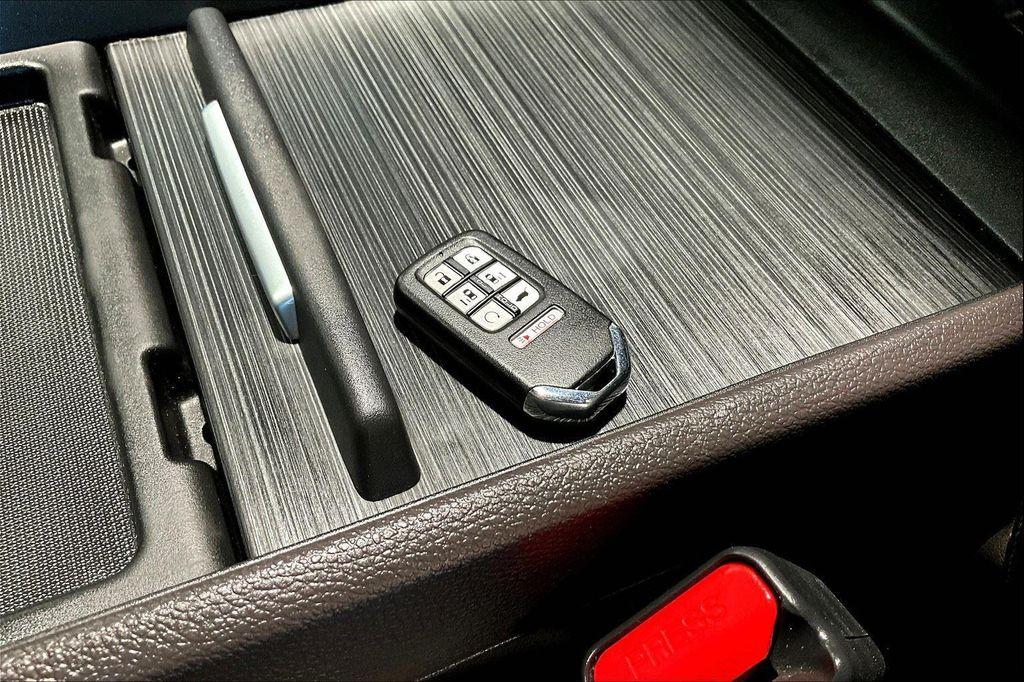 used 2021 Honda Odyssey car, priced at $29,495