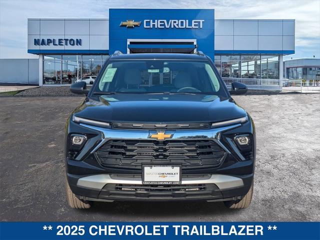 new 2025 Chevrolet TrailBlazer car, priced at $29,080