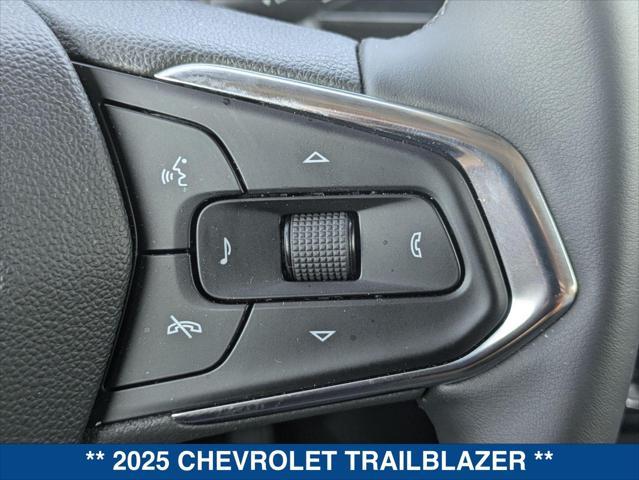 new 2025 Chevrolet TrailBlazer car, priced at $29,580