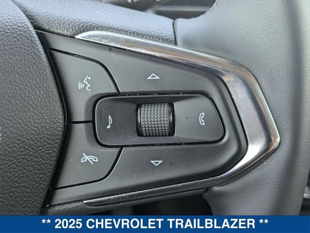 new 2025 Chevrolet TrailBlazer car, priced at $29,080