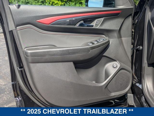 new 2025 Chevrolet TrailBlazer car, priced at $30,930