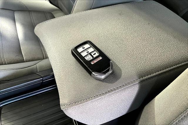 used 2022 Honda CR-V car, priced at $28,995