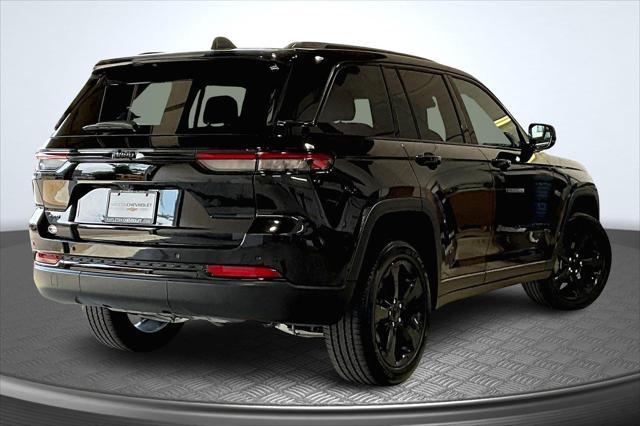 used 2024 Jeep Grand Cherokee car, priced at $33,995