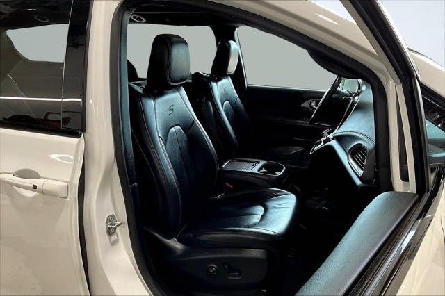 used 2021 Chrysler Pacifica car, priced at $22,495