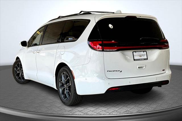 used 2021 Chrysler Pacifica car, priced at $22,495