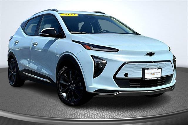 used 2022 Chevrolet Bolt EUV car, priced at $17,595