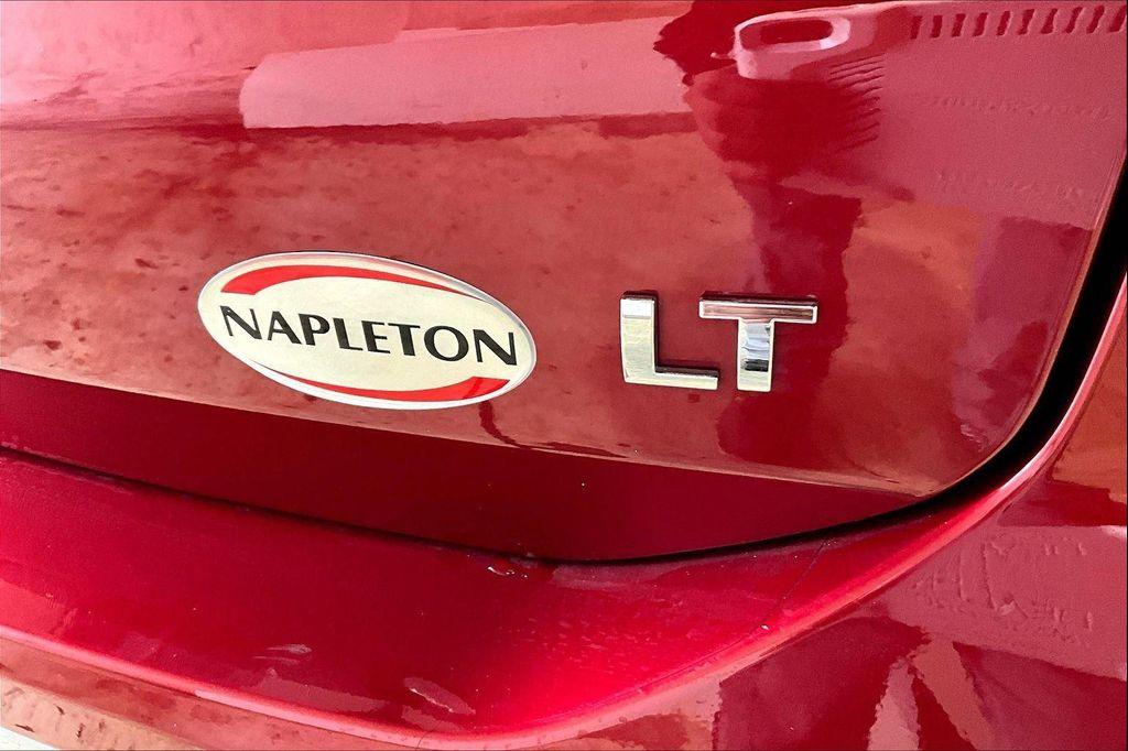 used 2021 Chevrolet Equinox car, priced at $19,995