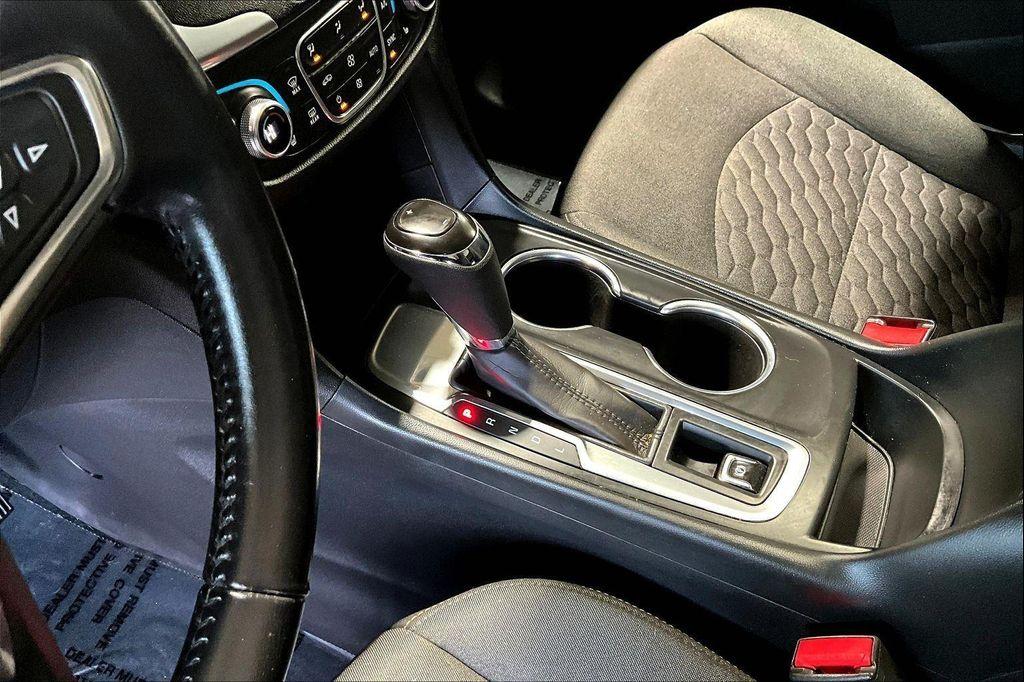 used 2021 Chevrolet Equinox car, priced at $19,995