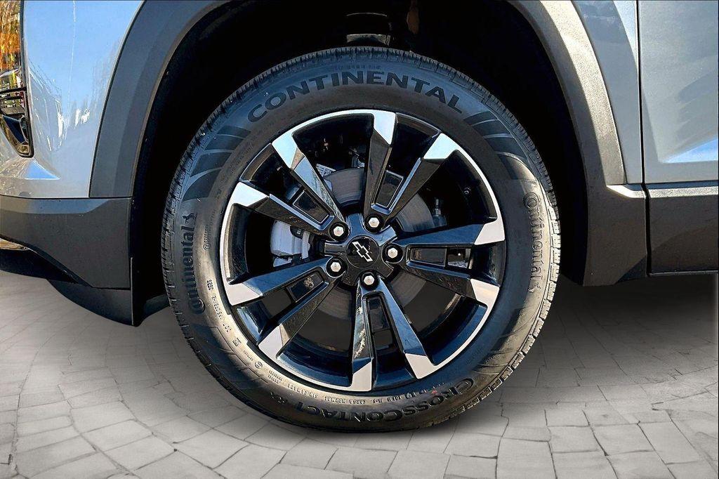 new 2026 Chevrolet Equinox car, priced at $37,561