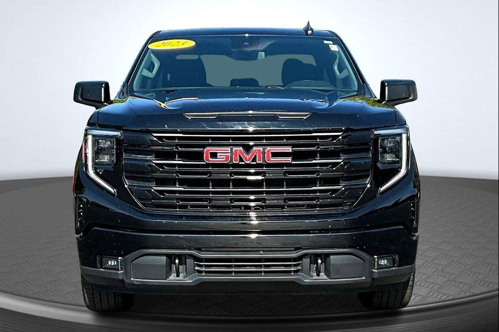 used 2023 GMC Sierra 1500 car, priced at $38,895