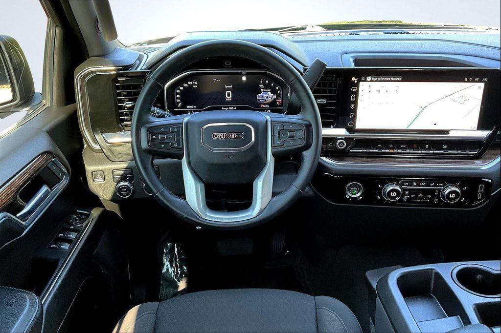 used 2023 GMC Sierra 1500 car, priced at $38,895