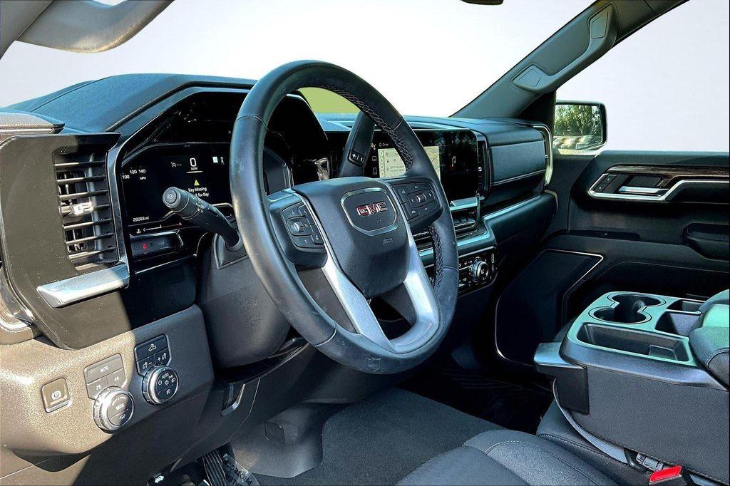 used 2023 GMC Sierra 1500 car, priced at $38,895
