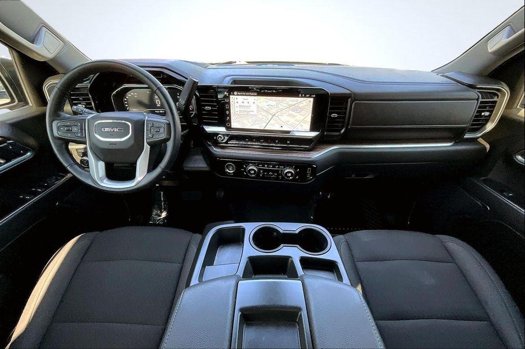 used 2023 GMC Sierra 1500 car, priced at $38,895