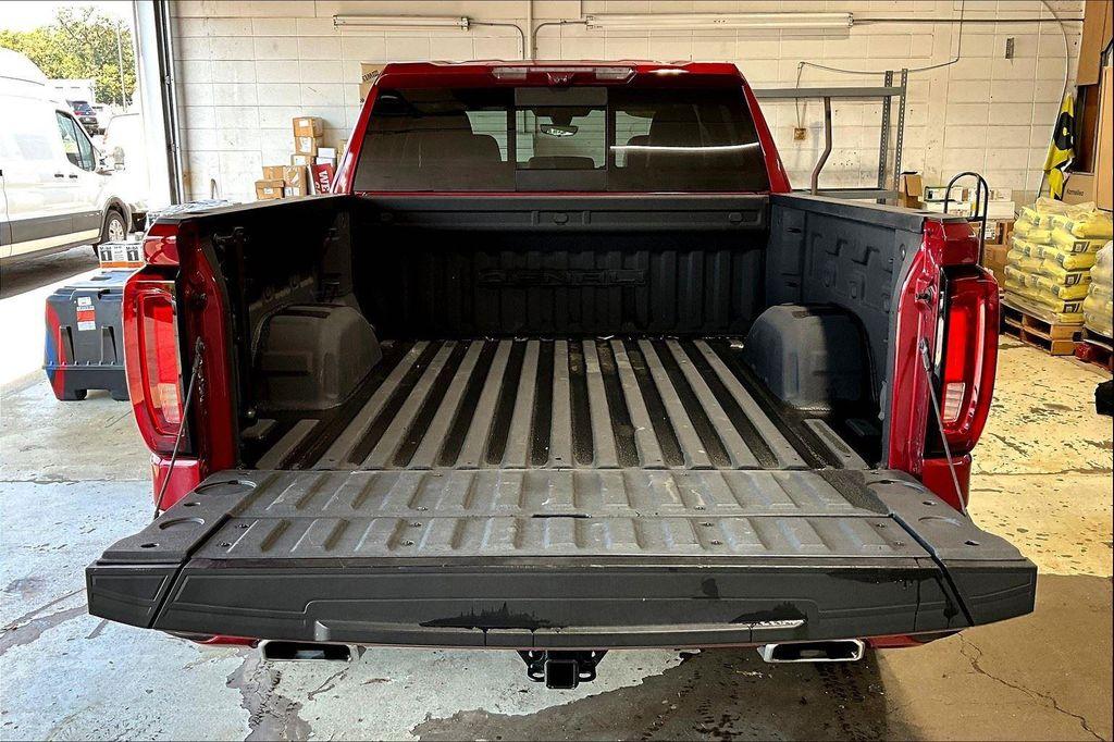 used 2022 GMC Sierra 1500 car, priced at $43,495