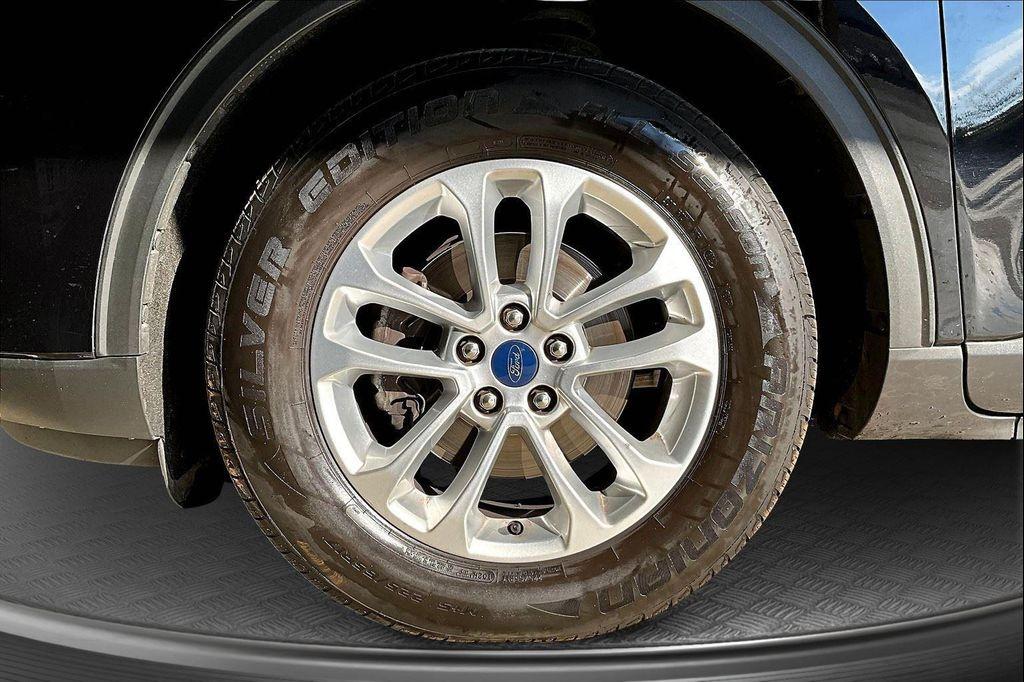 used 2022 Ford Escape car, priced at $17,495