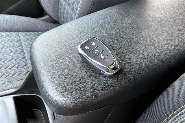 used 2022 Chevrolet Equinox car, priced at $22,995