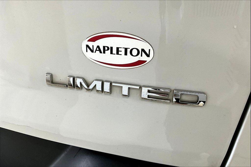 used 2017 Jeep Cherokee car, priced at $11,895