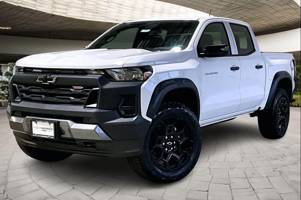 new 2026 Chevrolet Colorado car, priced at $40,639