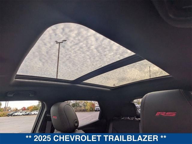 new 2025 Chevrolet TrailBlazer car, priced at $31,575